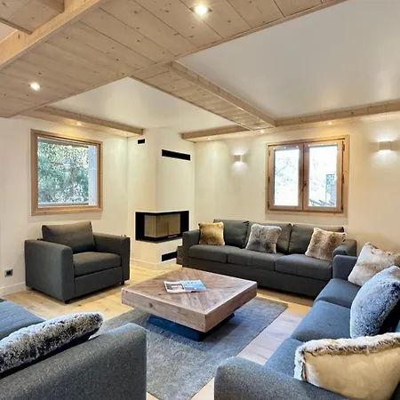 A La Tania Chalet